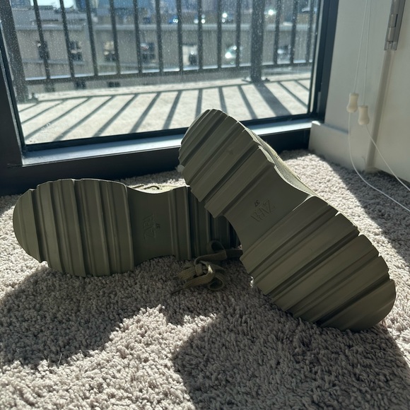 Women’s Zara combat boots Brand new size 6 1/2 - Picture 2 of 4